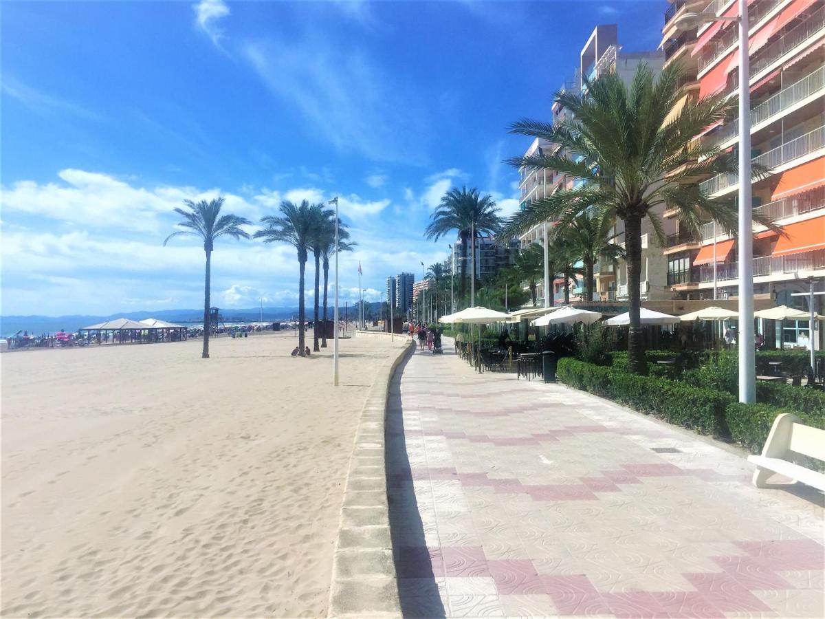 Renovated Apartment Steps Away From The Beach クリェラ エクステリア 写真